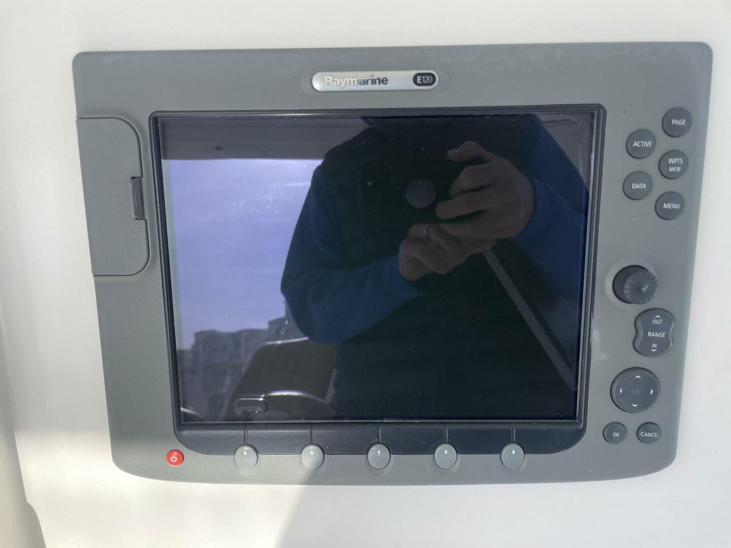Slide: The Image of Tiara Yachts 3900 Convertible 2006 - 5063892