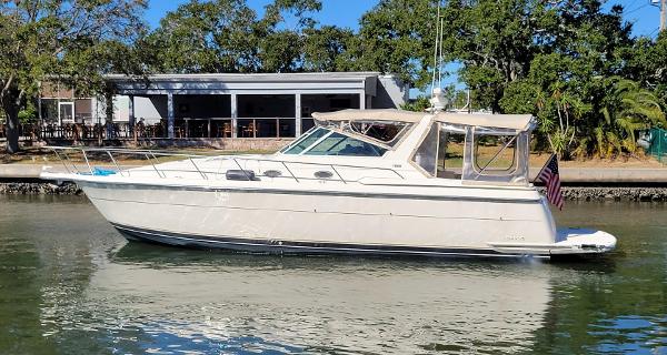 Slide: The Image of 1996 Tiara 4000 Express 'Tropical Passage' - 1