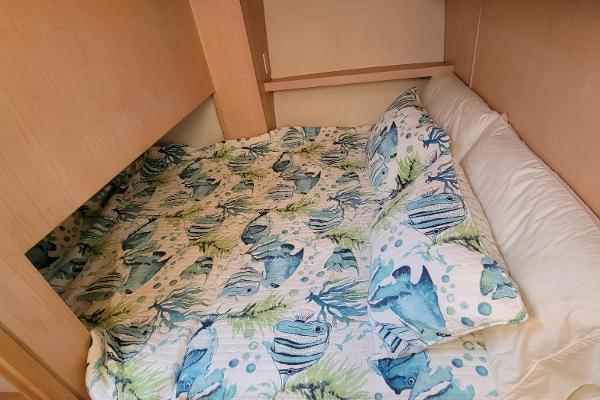 Slide: The Image of Aft Mid Cabin Double Berth - 32