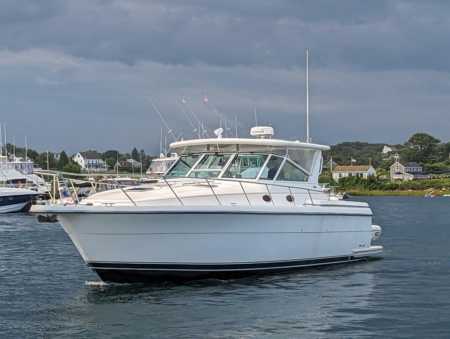 Slide: The Image of Tiara Yachts 4000 Express 2003 - 4322981