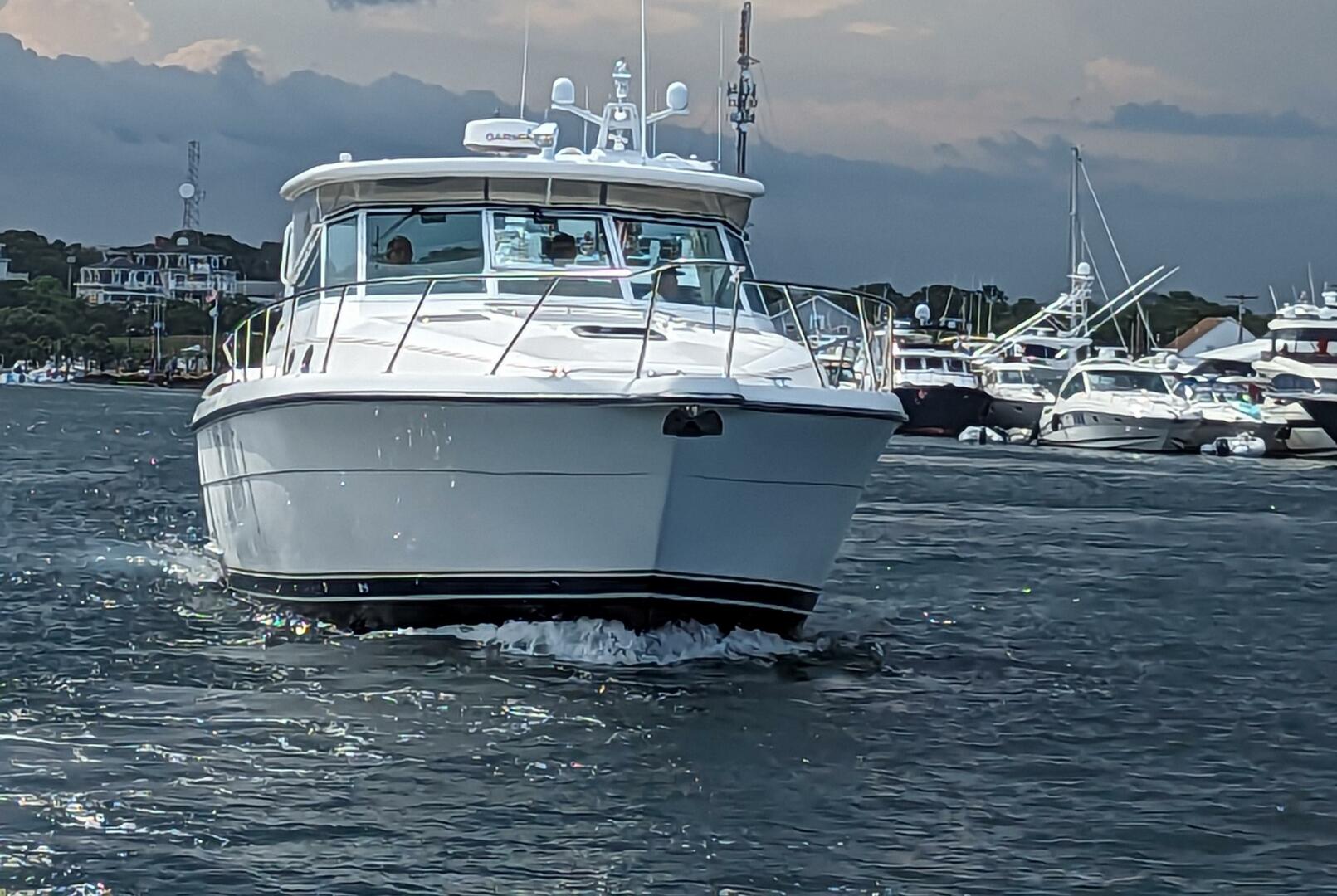 Slide: The Image of Tiara Yachts 4000 Express 2003 - 4323146
