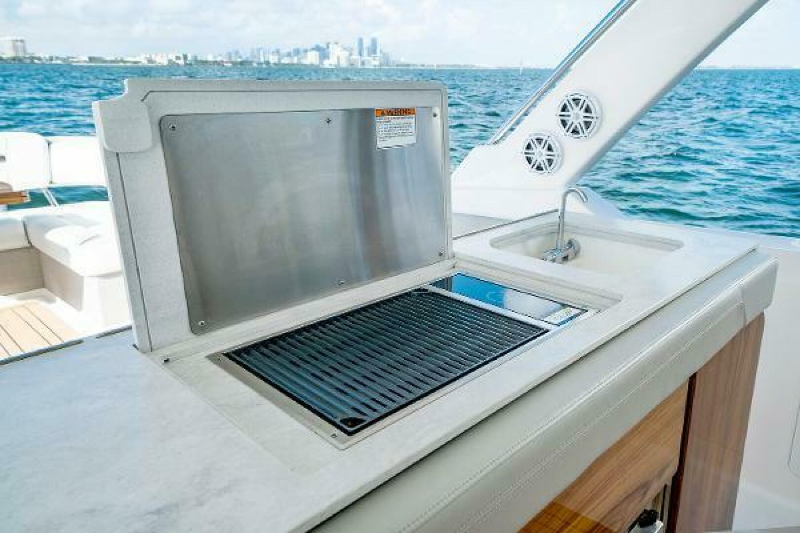 Slide: The Image of Tiara Yachts 43 2023 - 5238876