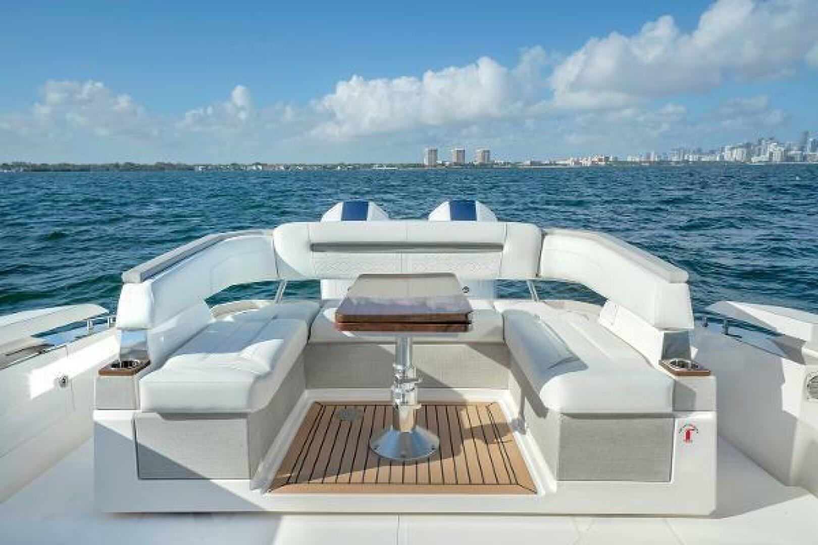 Slide: The Image of Tiara Yachts 43 2023 - 5238878