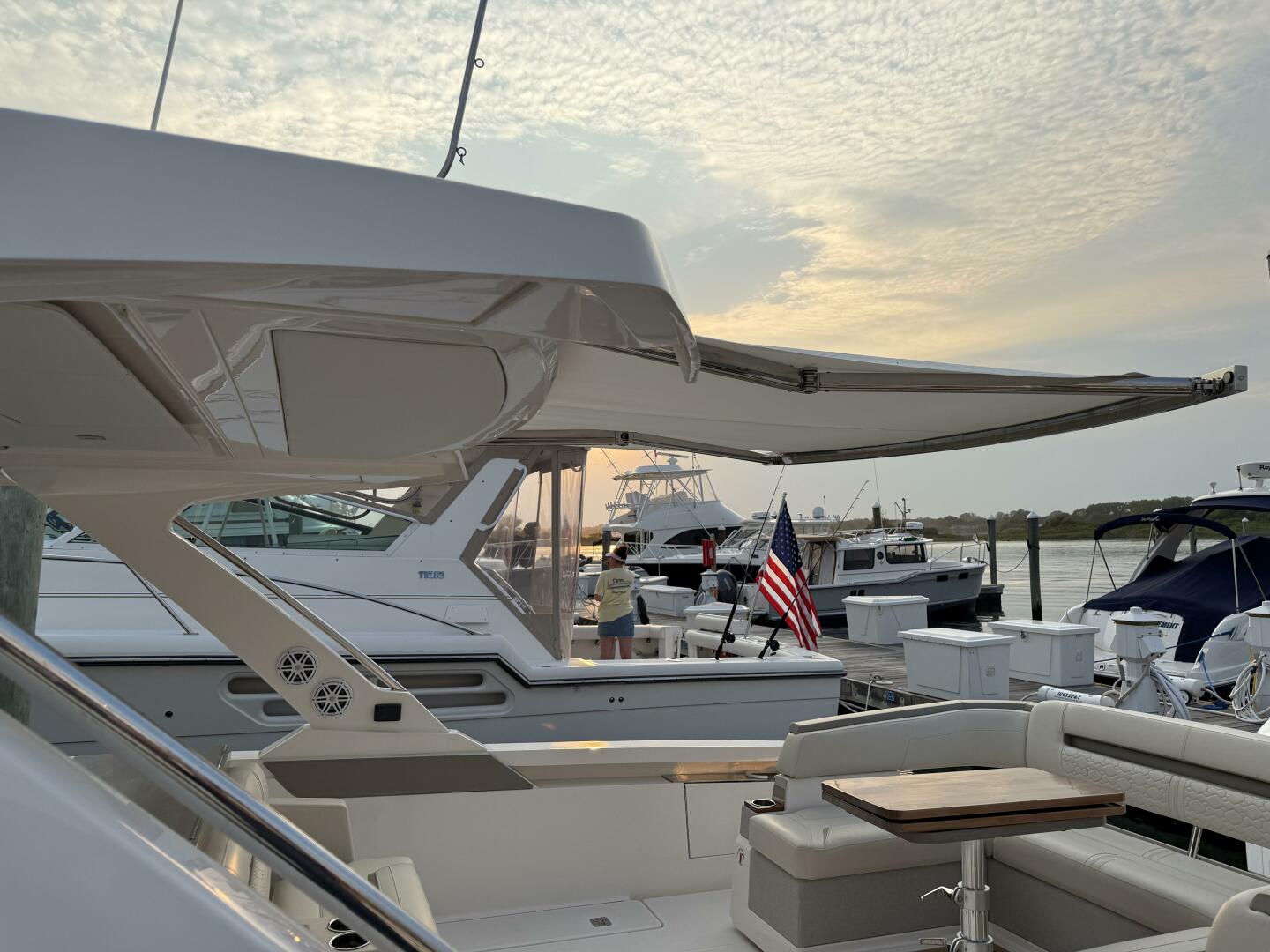 Slide: The Image of Tiara Yachts 43 2023 - 5396370