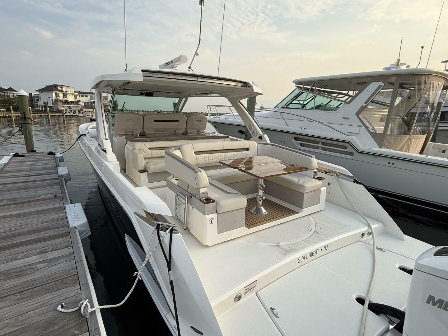 Slide: The Image of Tiara Yachts 43 2023 - 5396372