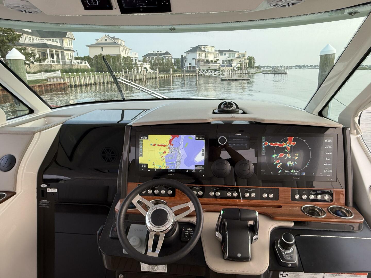 Slide: The Image of Tiara Yachts 43 2023 - 5396383
