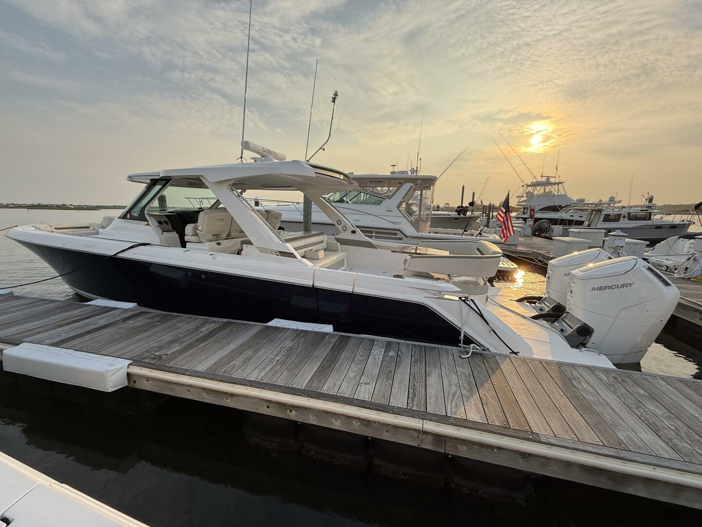 Slide: The Image of Tiara Yachts 43 2023 - 5396393