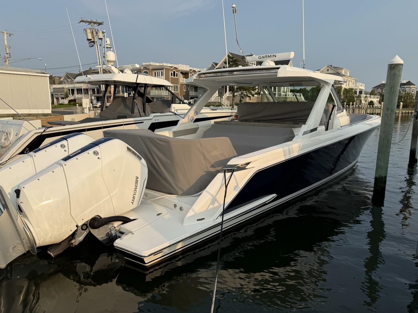 Slide: The Image of Tiara Yachts 43 2023 - 5396406