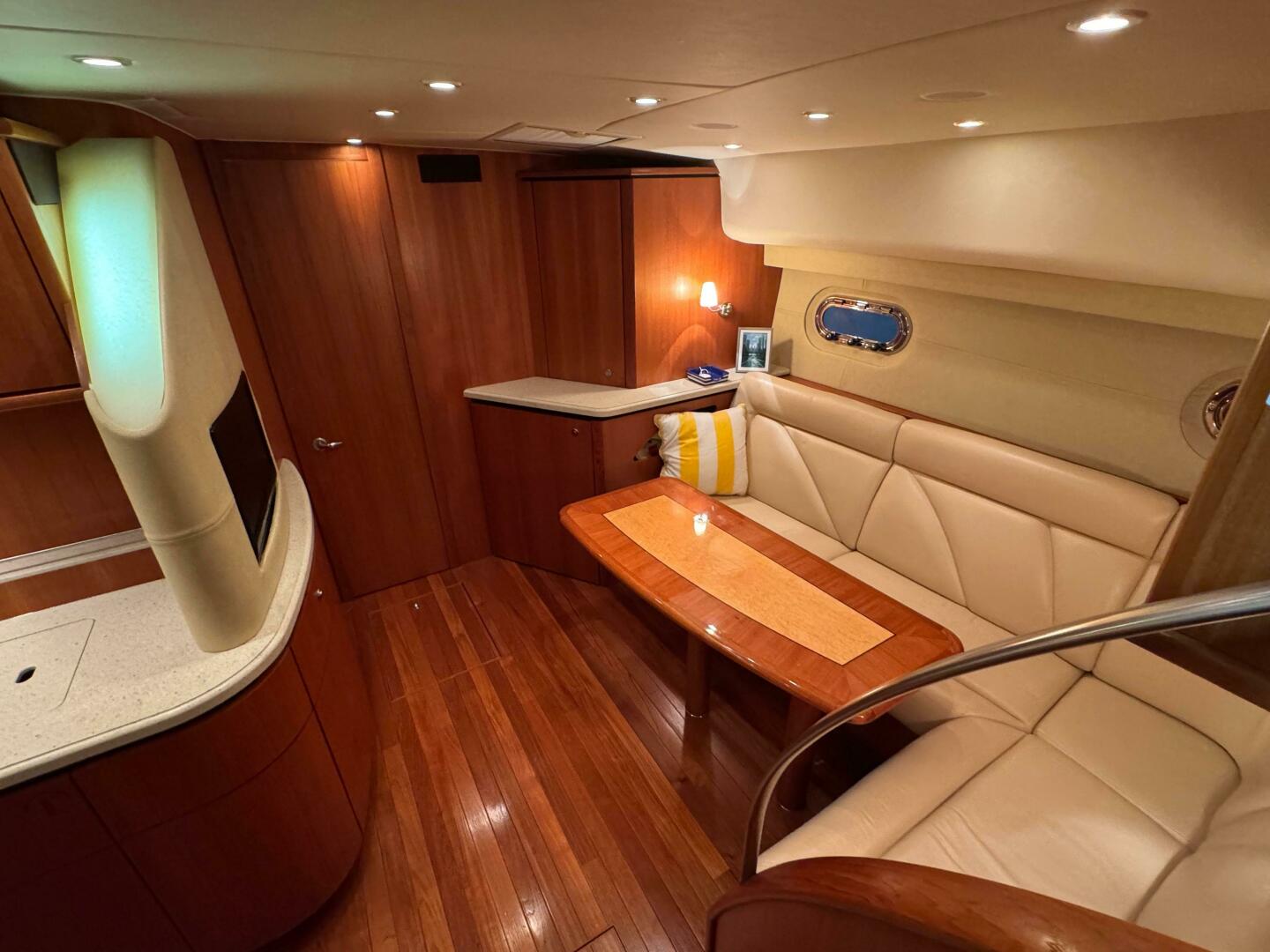 Slide: The Image of Tiara Yachts 4300 Sovran 2006 - 5230845