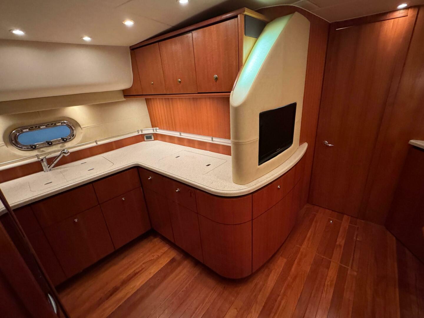 Slide: The Image of Tiara Yachts 4300 Sovran 2006 - 5230846