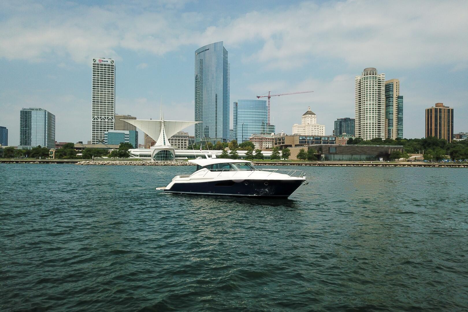 Slide: The Image of Tiara Yachts 44 Coupe 2017 - 5455254
