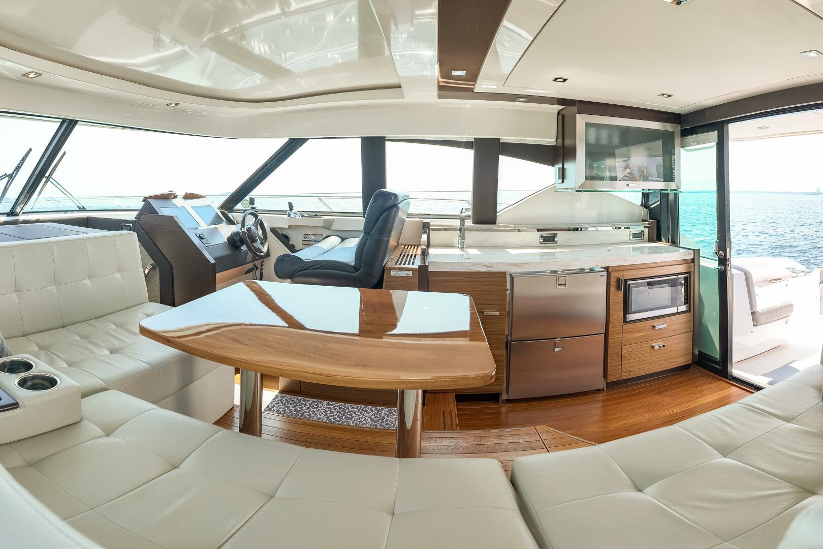 Slide: The Image of Tiara Yachts 44 Coupe 2017 - 5455321