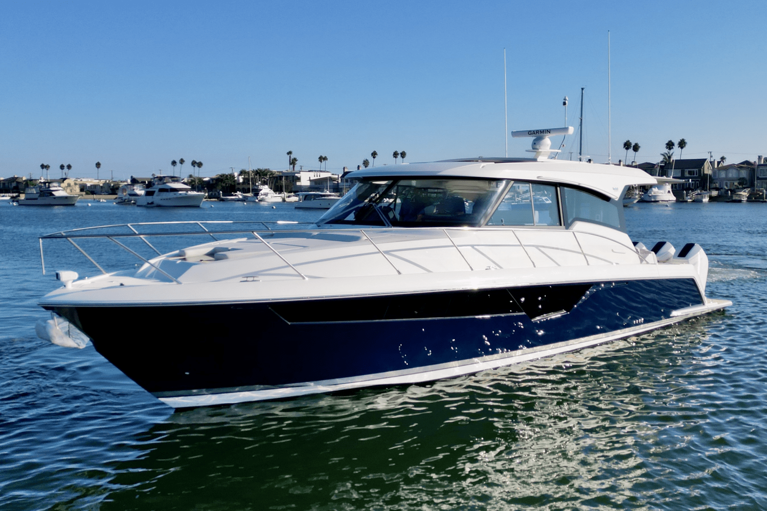 Slide: The Image of Tiara Yachts 48 LE 2025 - 0