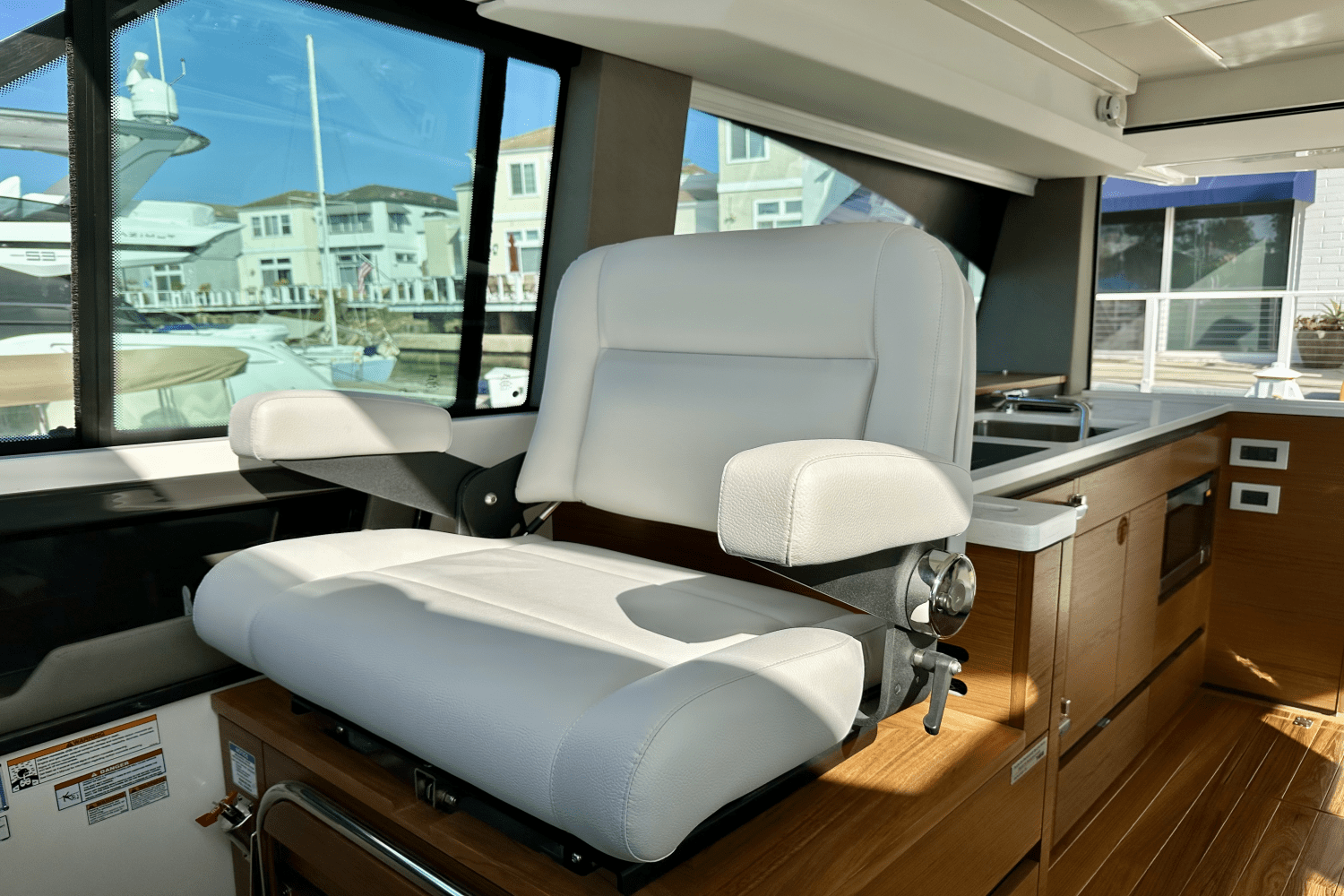 Slide: The Image of Tiara Yachts 48 LE 2025 - 34