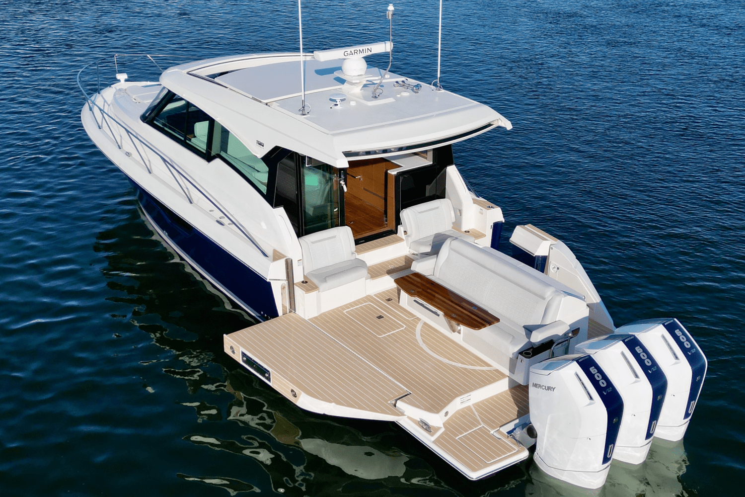 Slide: The Image of Tiara Yachts 48 LE 2025 - 4