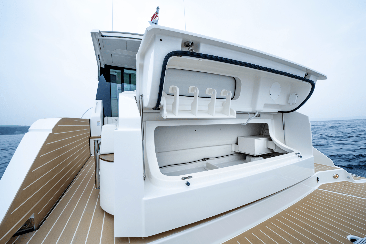 Slide: The Image of Tiara Yachts 48LE 2026 - 3