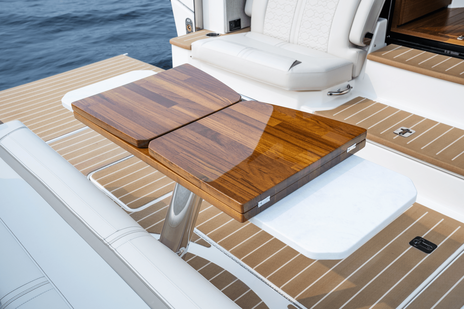 Slide: The Image of Tiara Yachts 48LE 2026 - 7