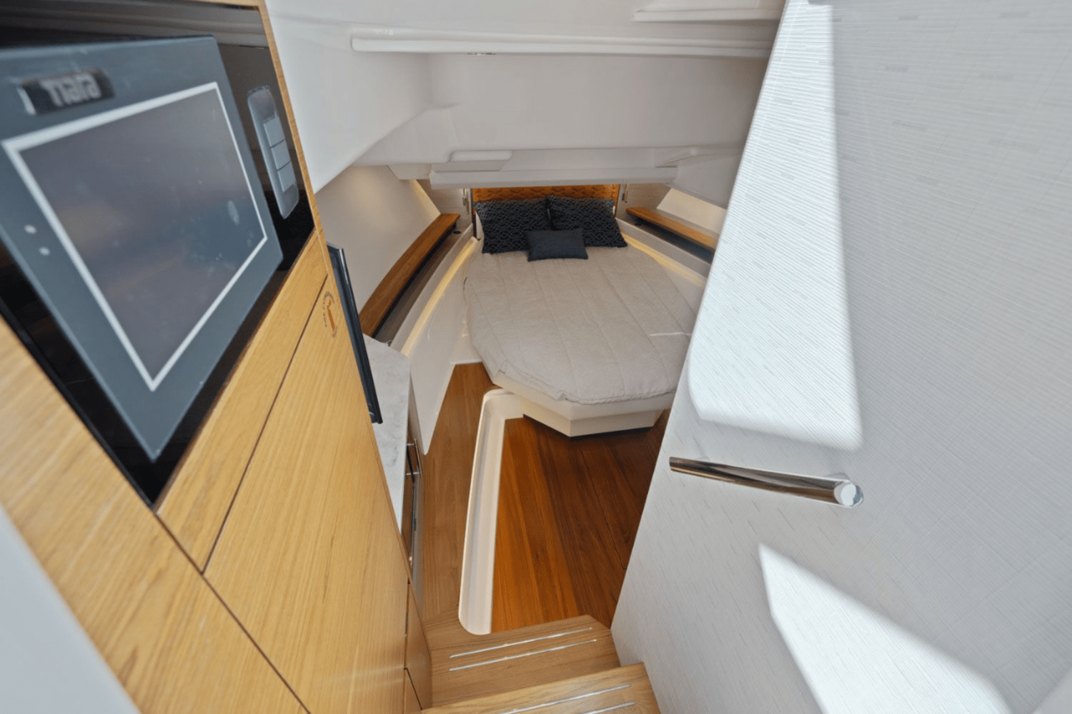 Slide: The Image of Tiara Yachts 48 LS 2024 - 30
