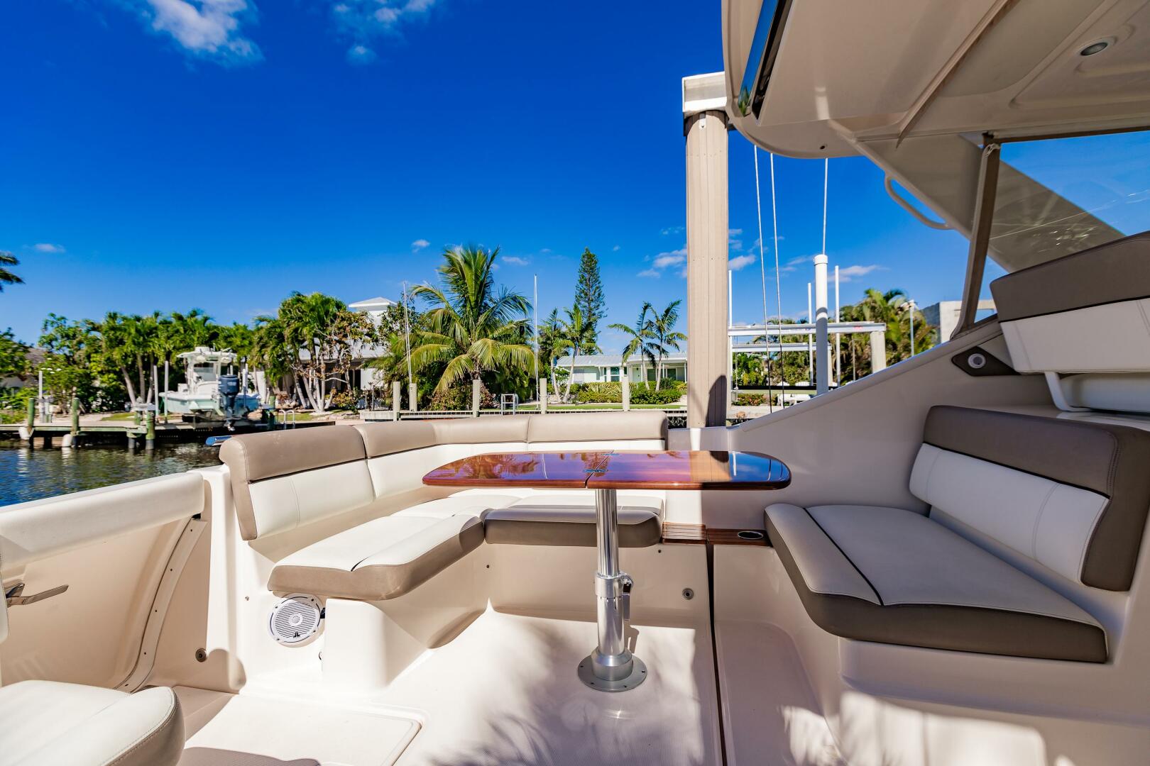 Slide: The Image of Tiara Yachts Coronet 2015 - 5595083