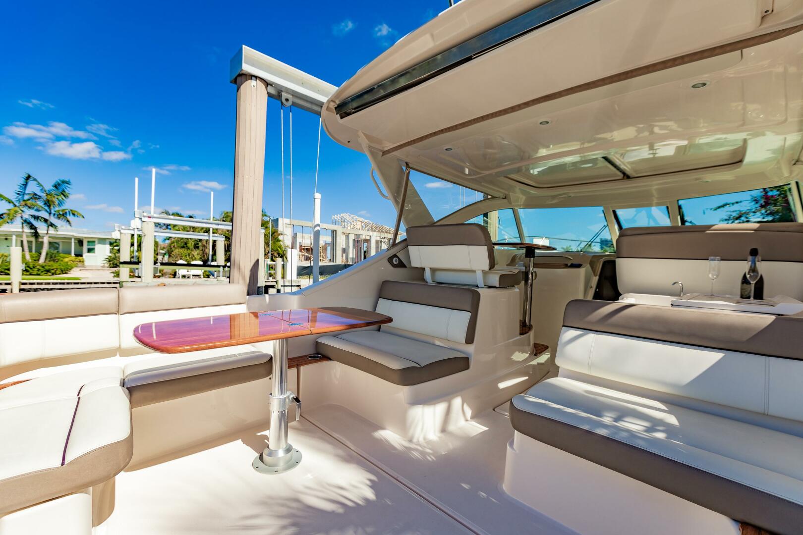 Slide: The Image of Tiara Yachts Coronet 2015 - 5595084