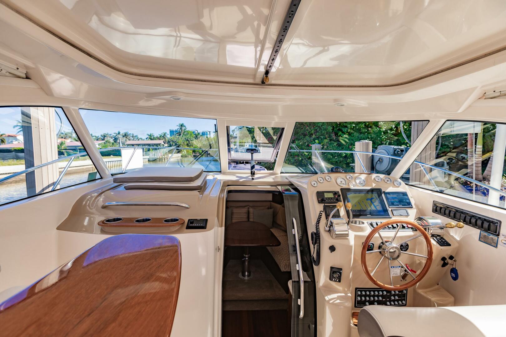 Slide: The Image of Tiara Yachts Coronet 2015 - 5595090