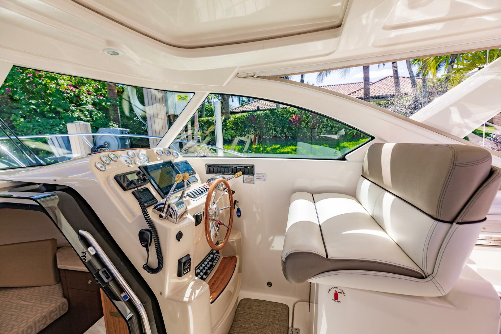 Slide: The Image of Tiara Yachts Coronet 2015 - 5595091