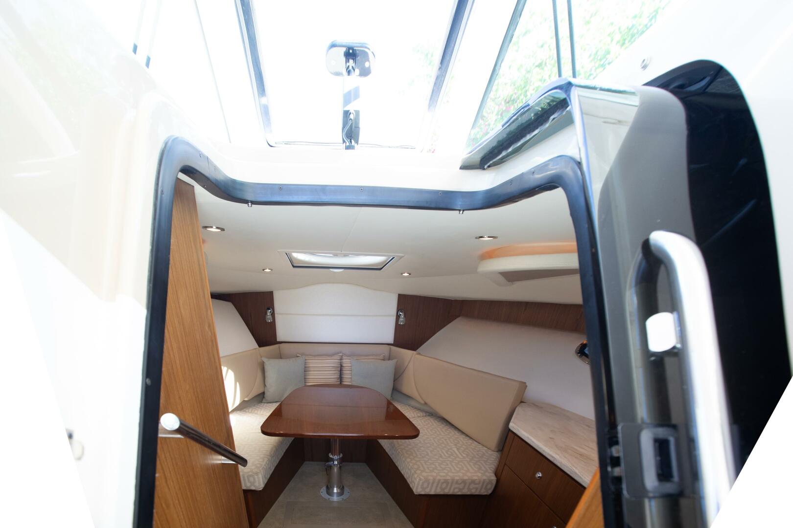 Slide: The Image of Tiara Yachts Coronet 2015 - 5595100