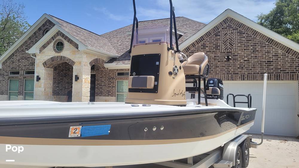 Slide: The Image of Tiburon ZX 25 2019 - 10919702