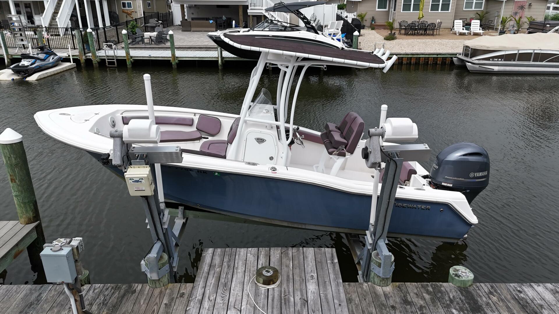 Slide: The Image of Tidewater 210 CC 2017 - 5468929