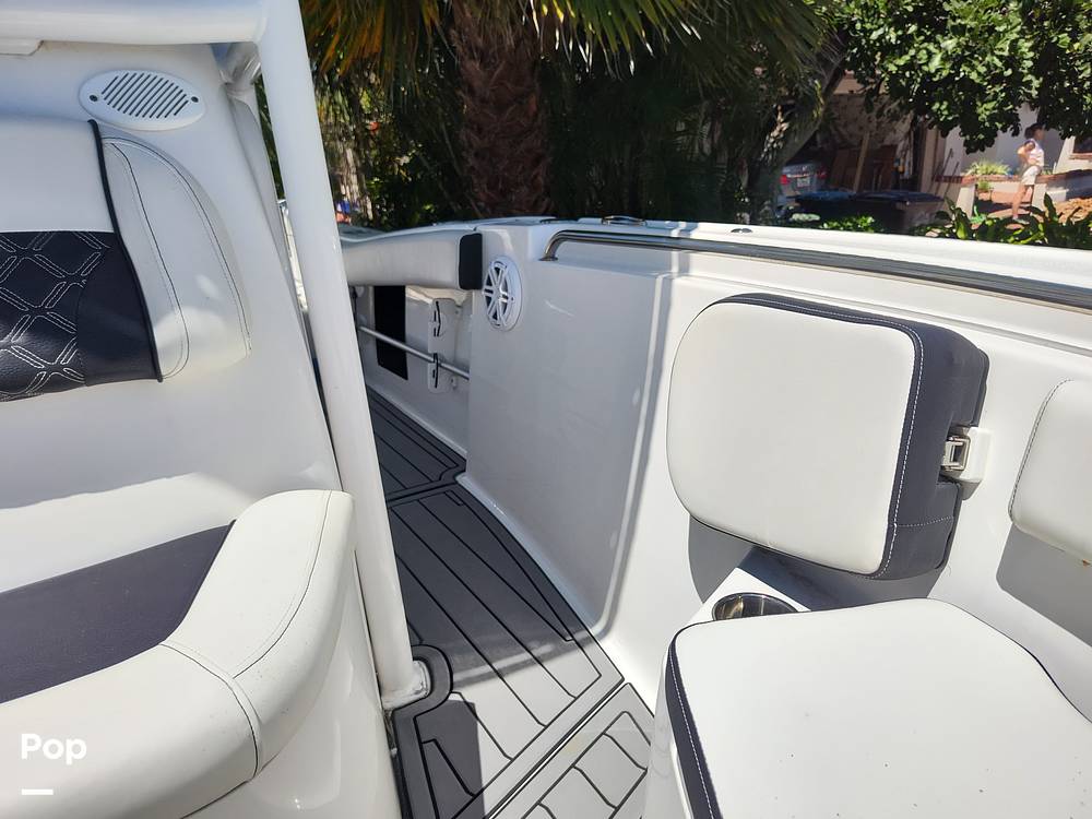 Slide: The Image of Tidewater 210 LXF 2021 - 27