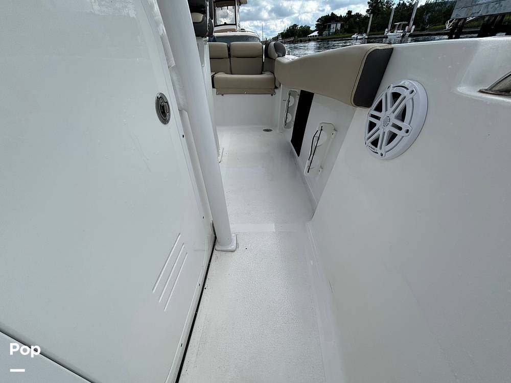 Slide: The Image of Tidewater 210 LXF 2022 - 14656612