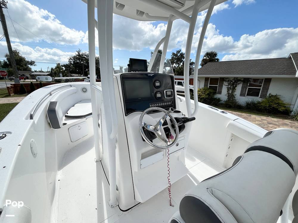 Slide: The Image of Captain's Chair - 14883738