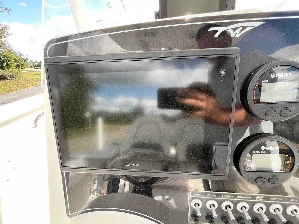 Slide: The Image of GPS / Fishfinder - 14883742