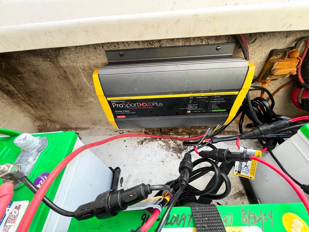 Slide: The Image of Battery Tender - 14883756