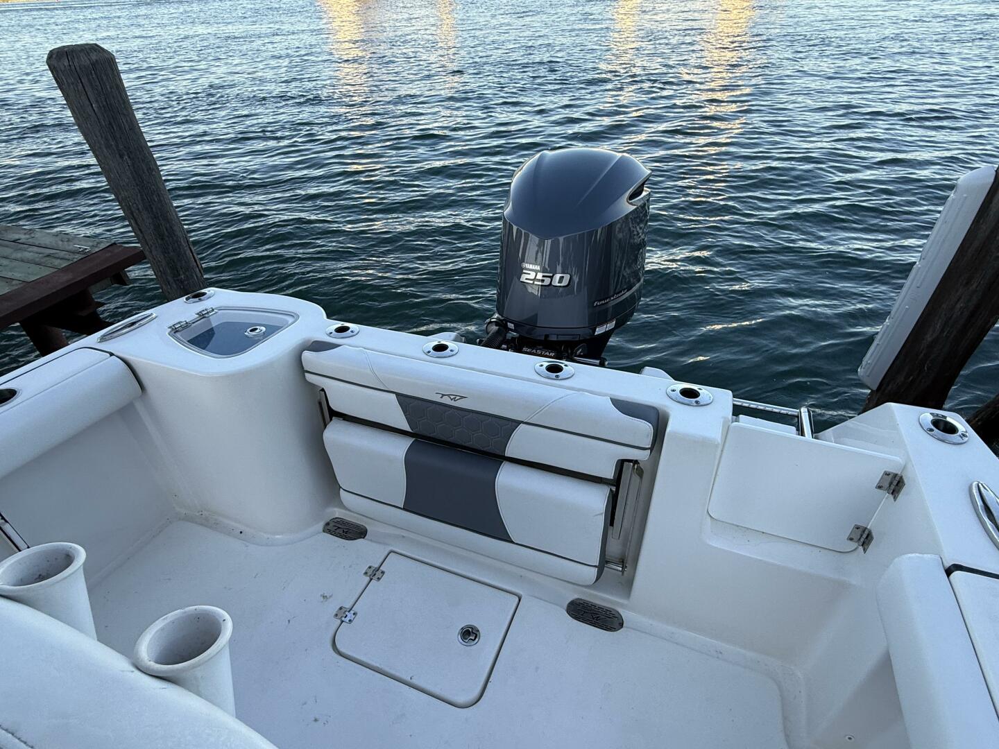 Slide: The Image of Tidewater 232CC 2019 - 5491500