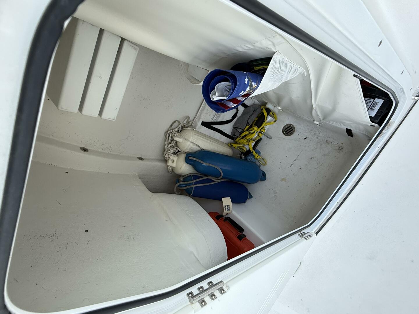 Slide: The Image of Tidewater 232CC 2019 - 5491510