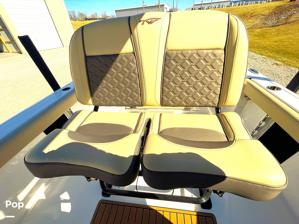 Slide: The Image of Tidewater 232CC 2023 - 15225008