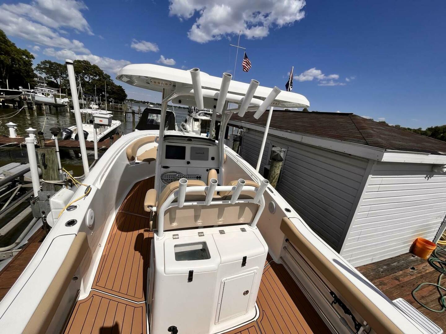Slide: The Image of Tidewater 280 CC 2015 - 16