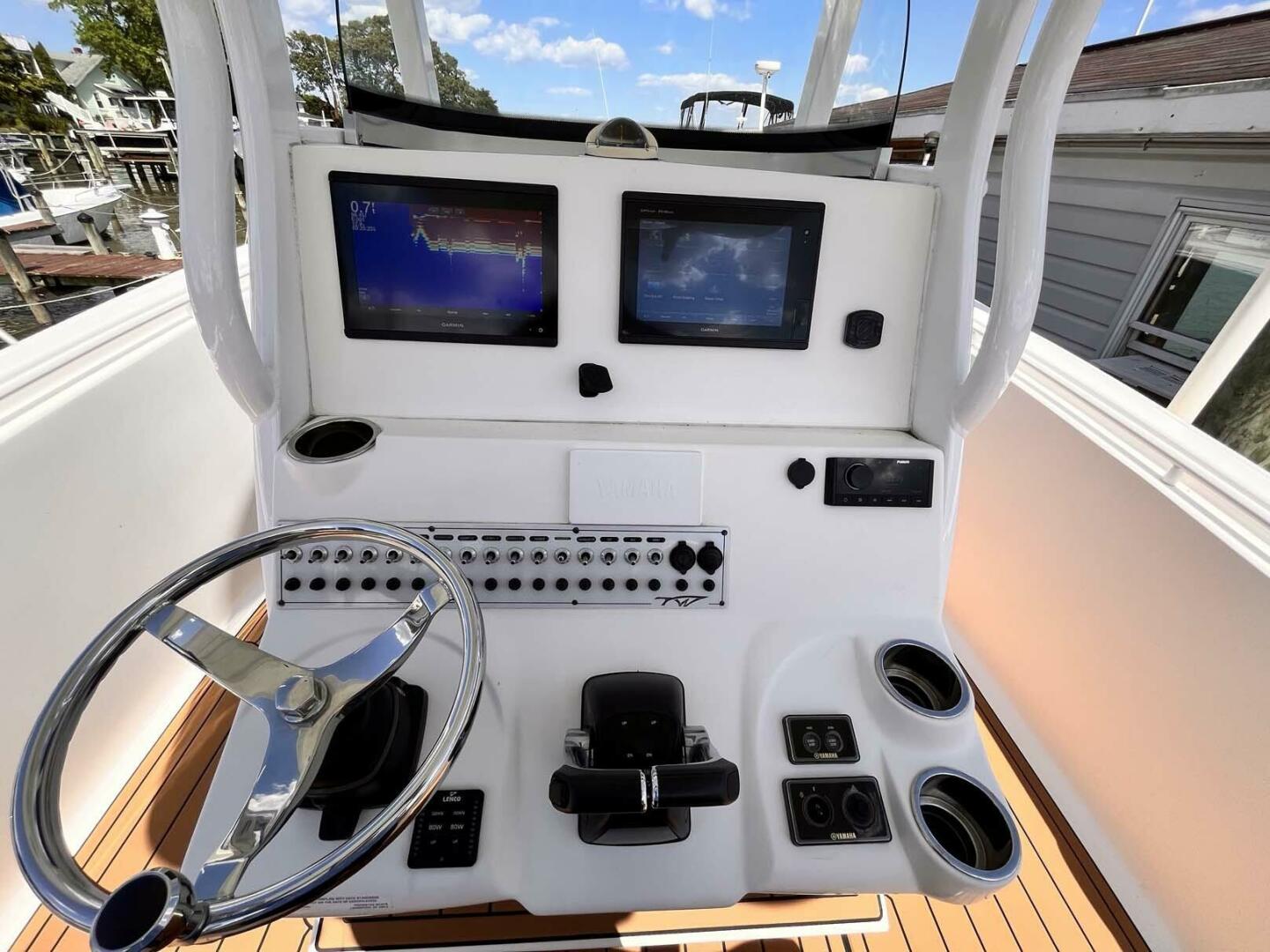 Slide: The Image of Tidewater 280 CC 2015 - 7