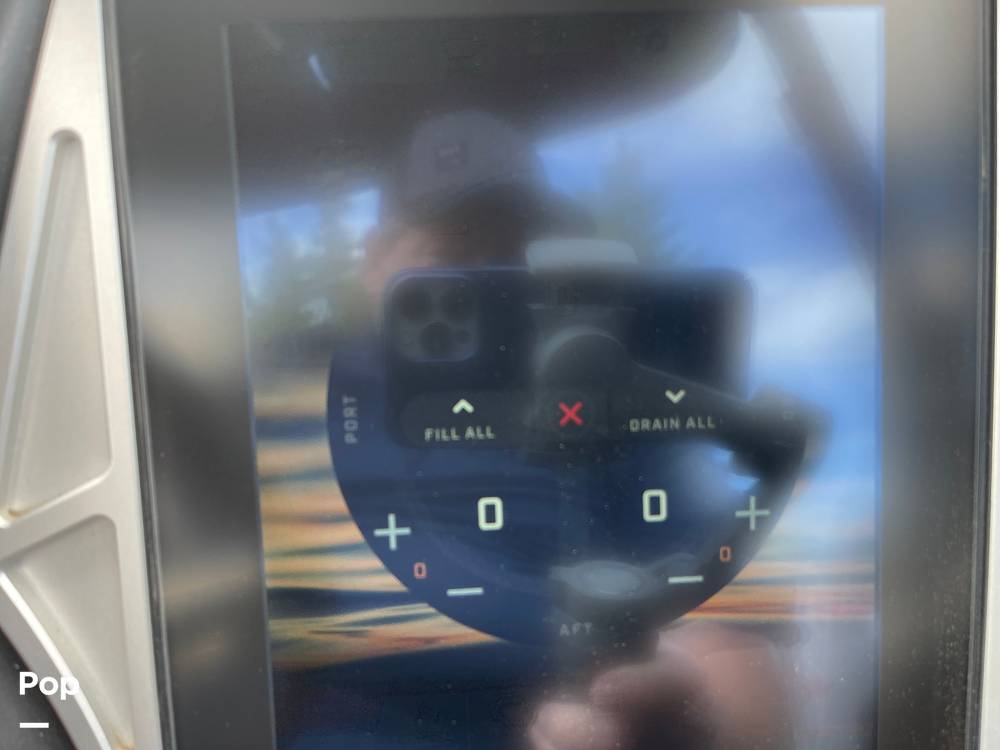 Slide: The Image of Tige 21ZX 2020 - 10404778