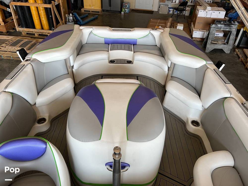 Slide: The Image of Updated Upholstery - 11390763