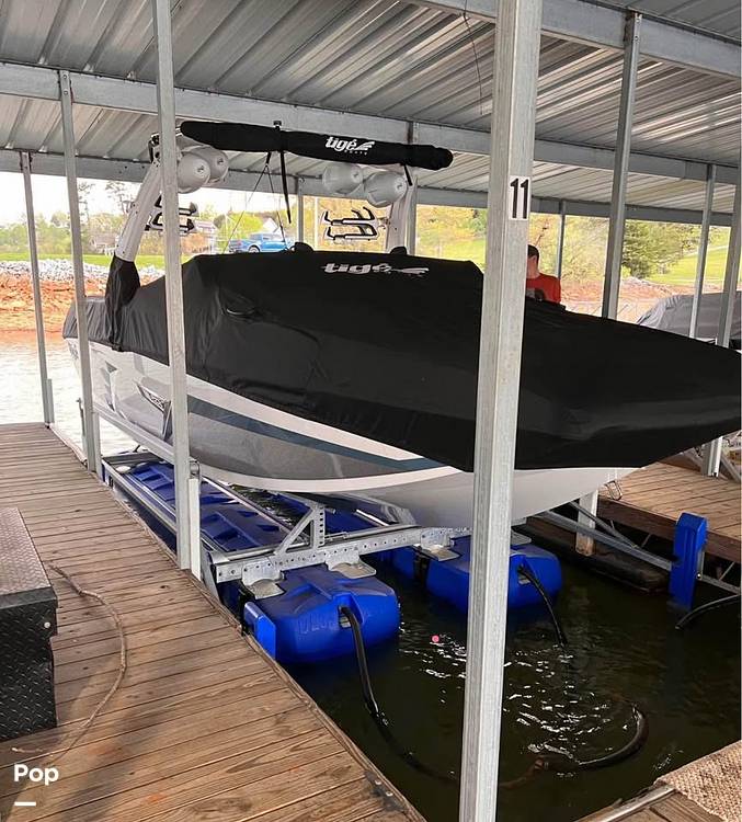 Slide: The Image of Tige 24 RZX 2022 - 15308522