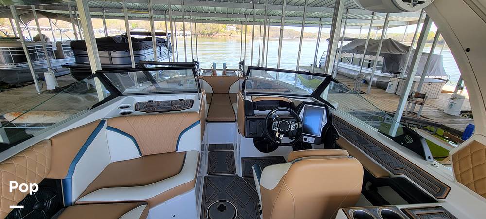 Slide: The Image of Tige 24 RZX 2022 - 15335547