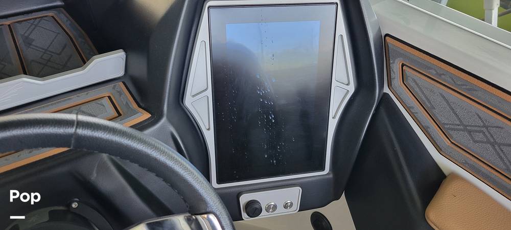 Slide: The Image of Tige 24 RZX 2022 - 15335568