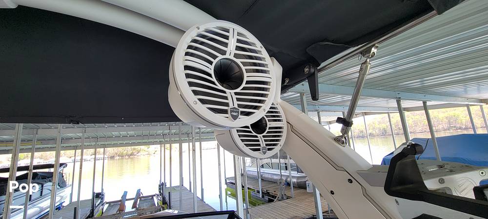 Slide: The Image of Tige 24 RZX 2022 - 15335574