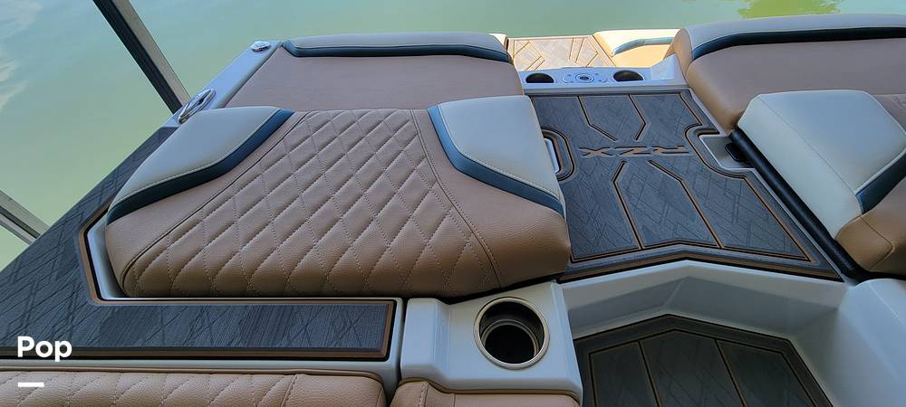 Slide: The Image of Tige 24 RZX 2022 - 15335580