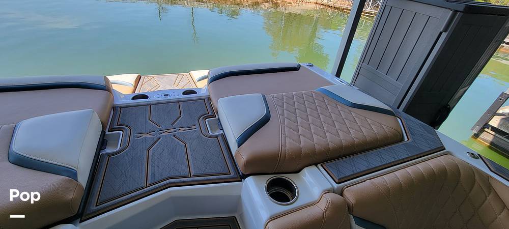 Slide: The Image of Tige 24 RZX 2022 - 15335581