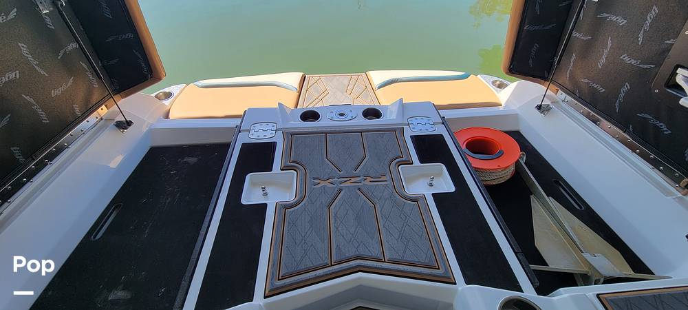 Slide: The Image of Tige 24 RZX 2022 - 15335582