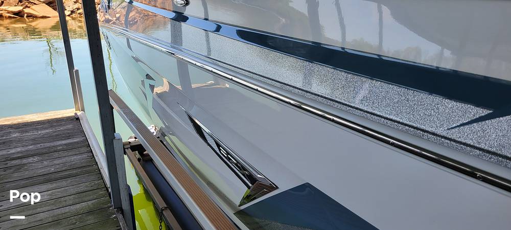 Slide: The Image of Tige 24 RZX 2022 - 15335589