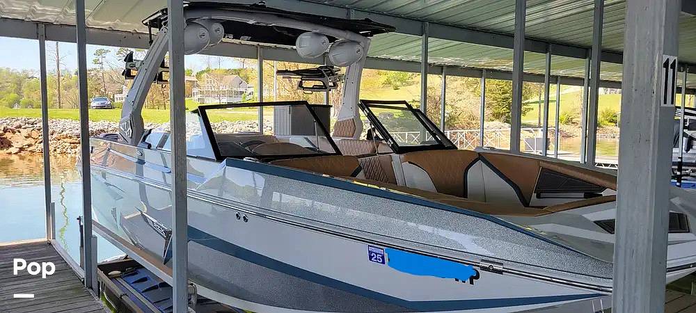 Slide: The Image of Tige 24 RZX 2022 - 15337620